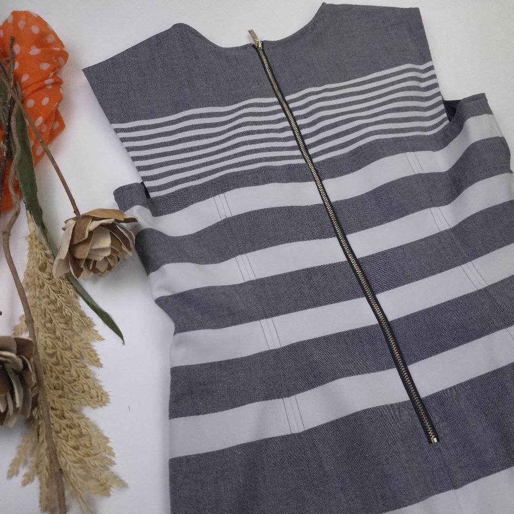 Tommy Hilfiger Women's Blue Grayish Striped Dress Sz 12 - Picture 7 of 10